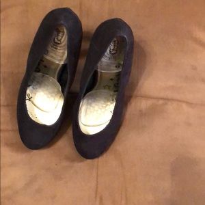 High heels with cushion inserts